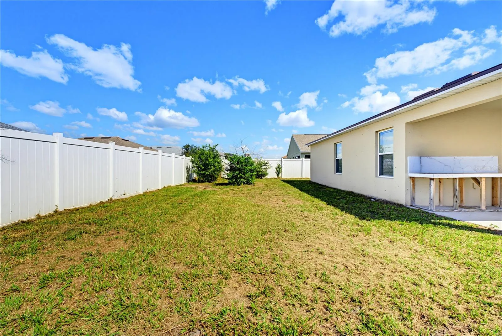 1085 BRENTON MANOR DR