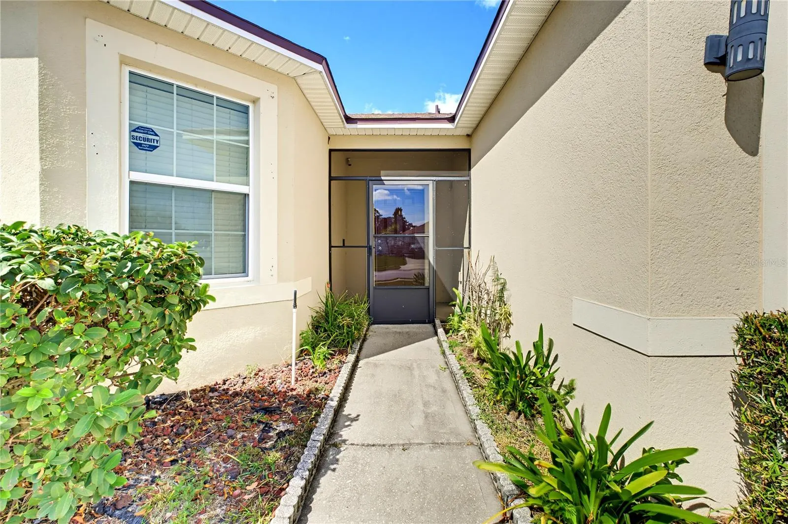 1085 BRENTON MANOR DR