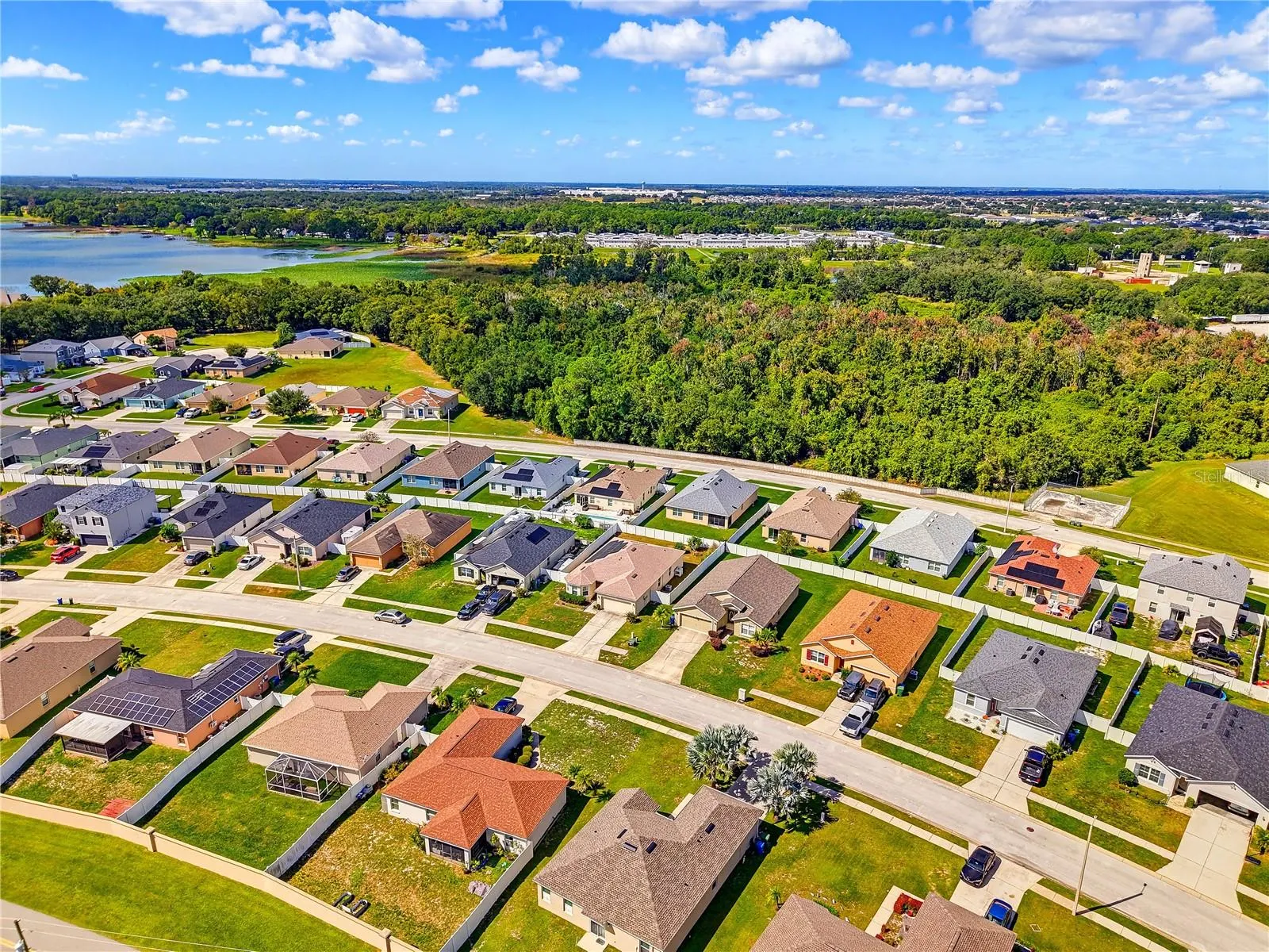 1085 BRENTON MANOR DR