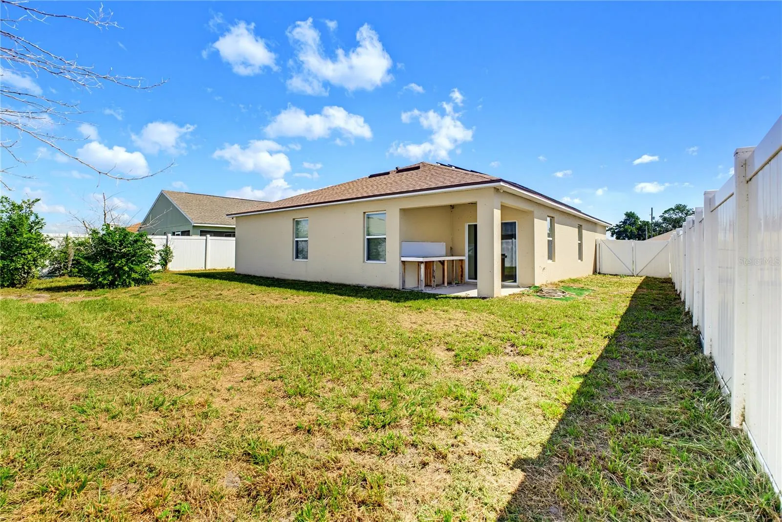 1085 BRENTON MANOR DR