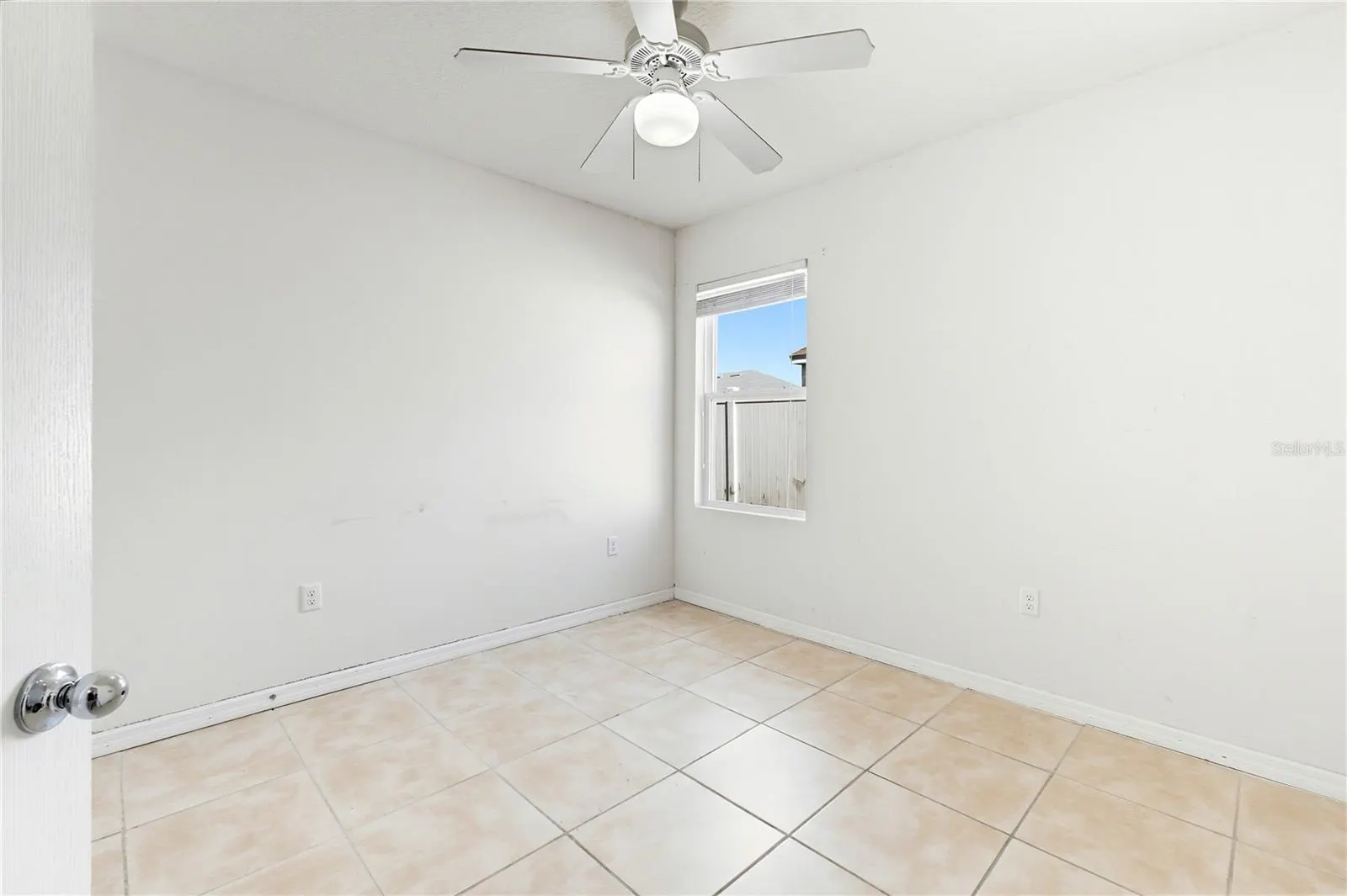 1085 BRENTON MANOR DR