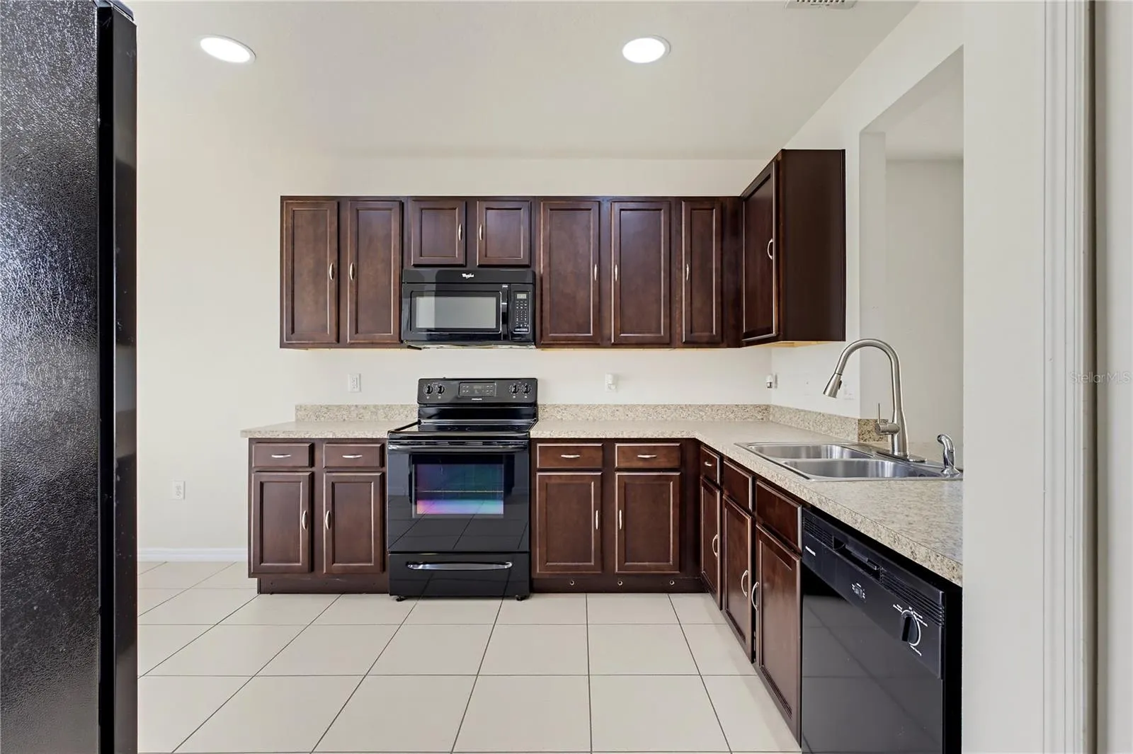 1085 BRENTON MANOR DR