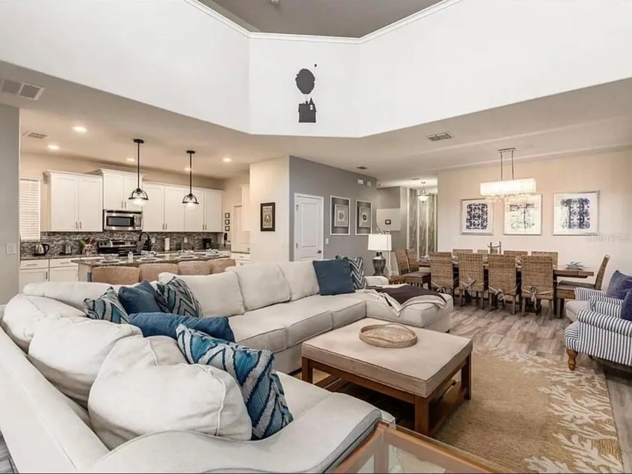 5435 SOLTERRA CIR
