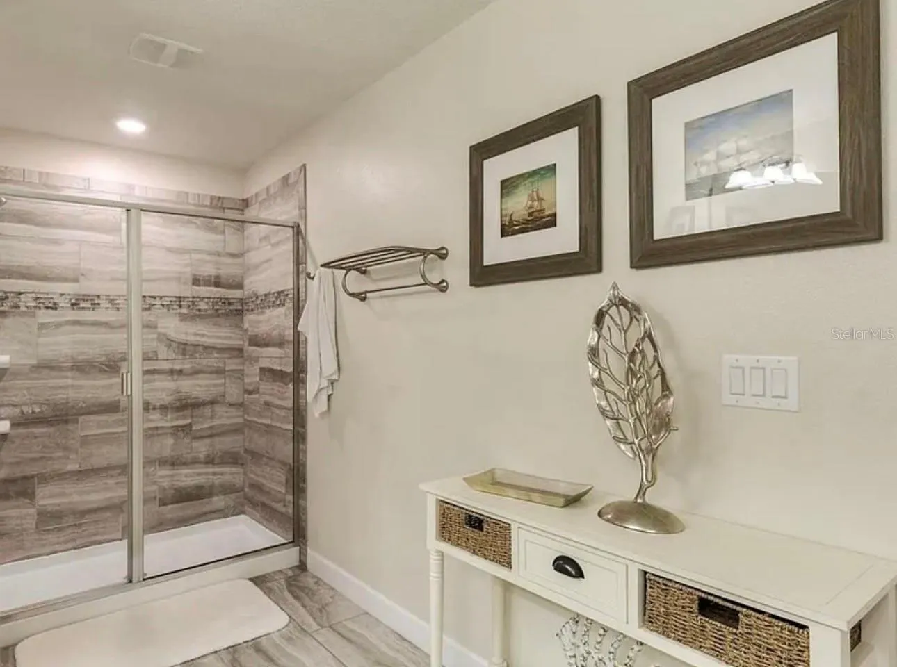 5435 SOLTERRA CIR
