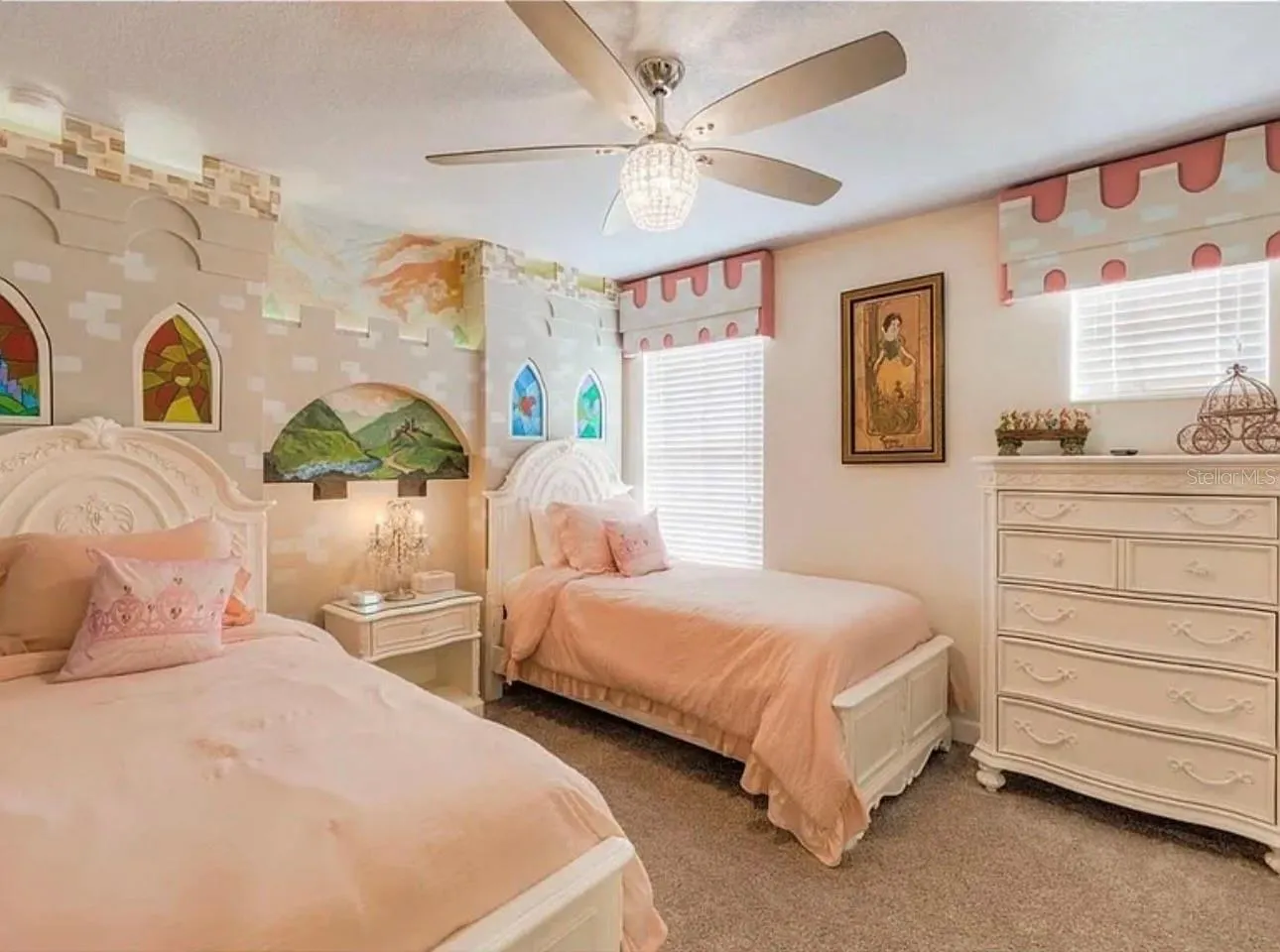 5435 SOLTERRA CIR