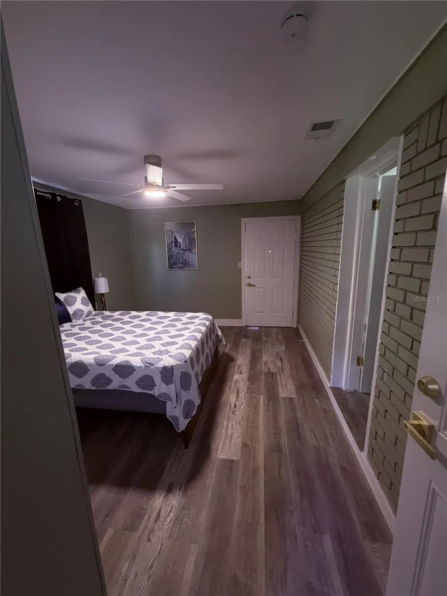 102 COSMOS DR