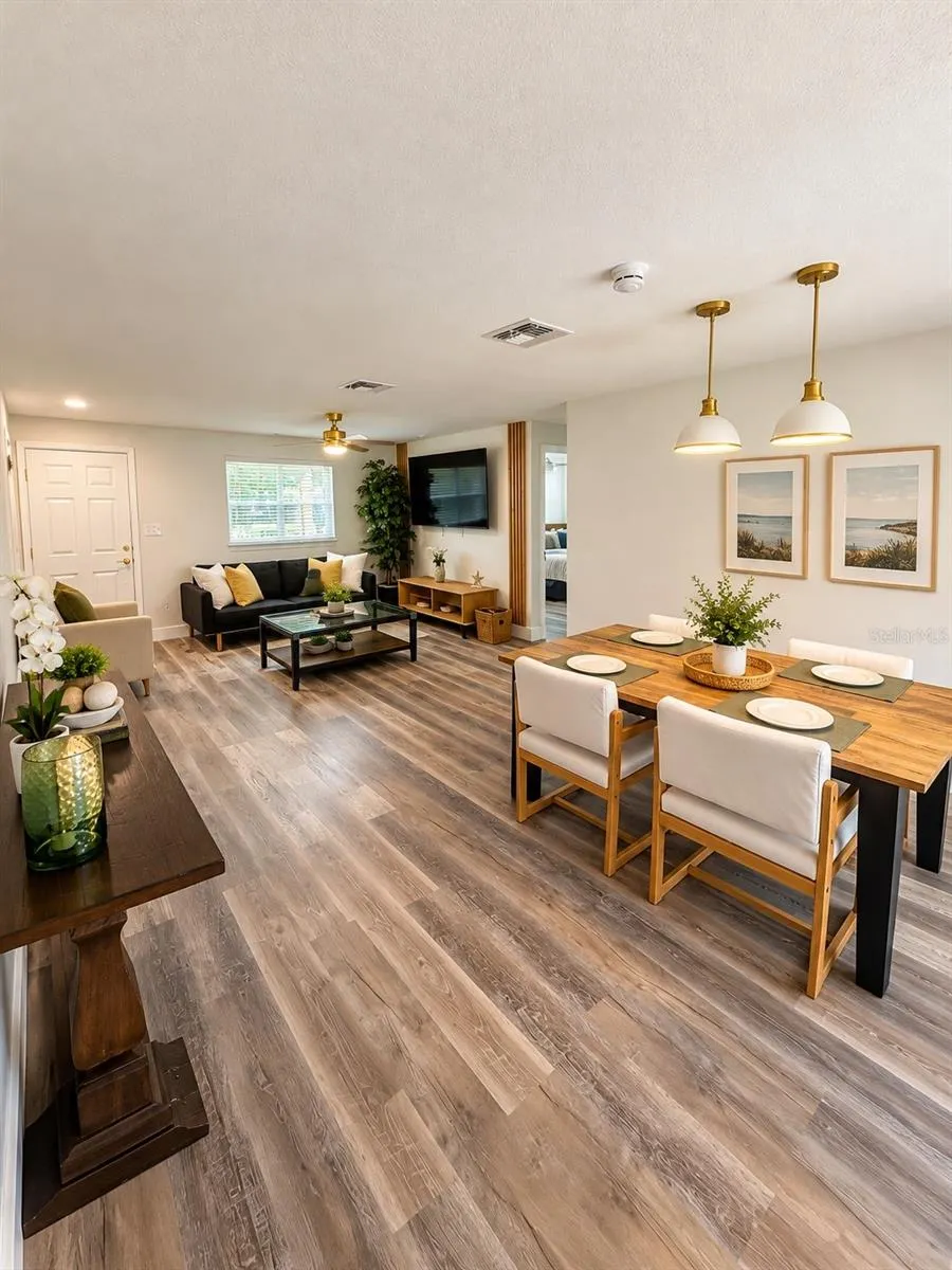 102 COSMOS DR