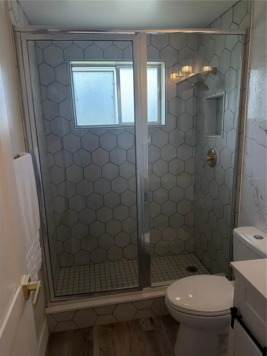 102 COSMOS DR