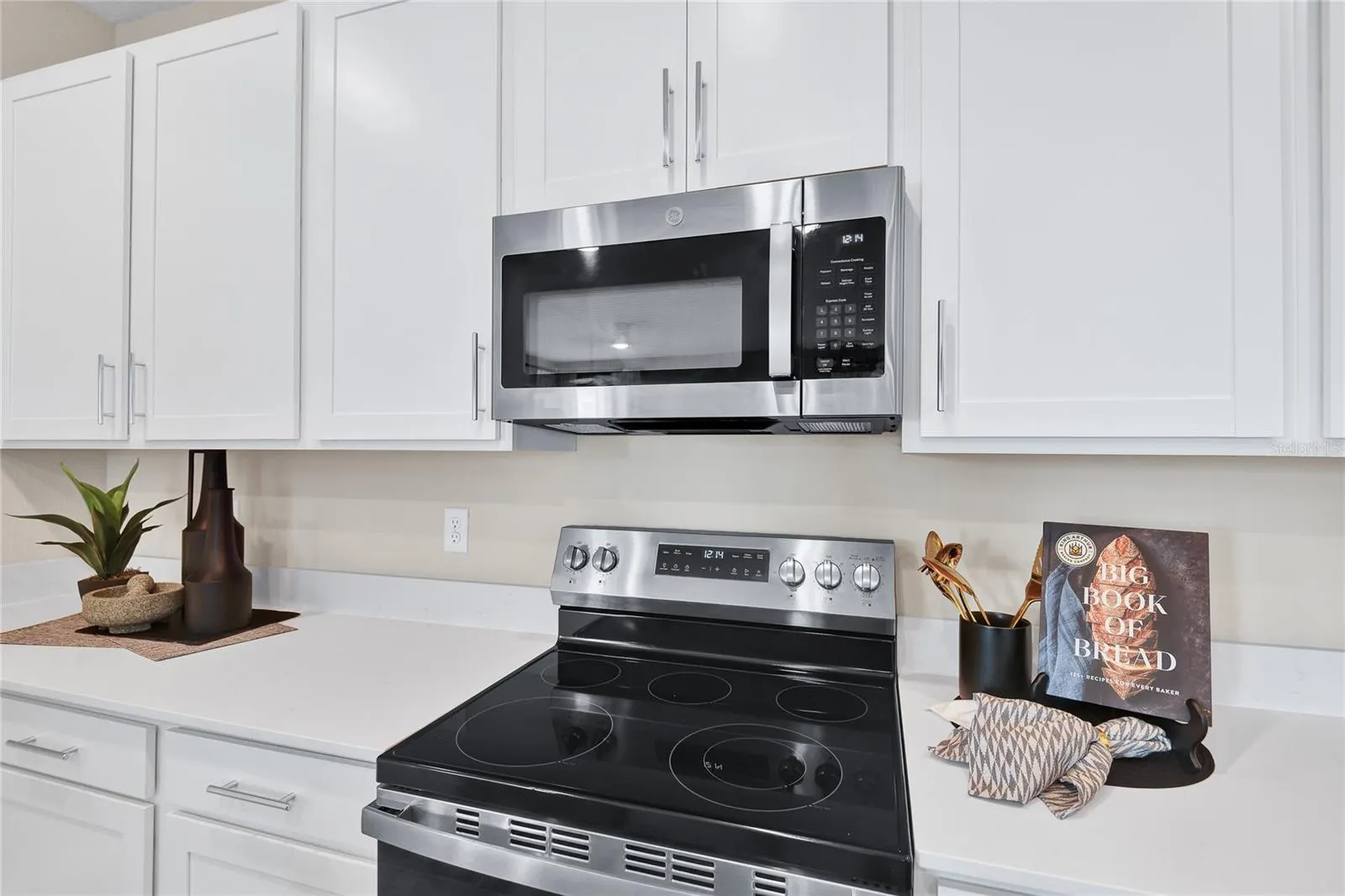 5102 KINSLEY DR