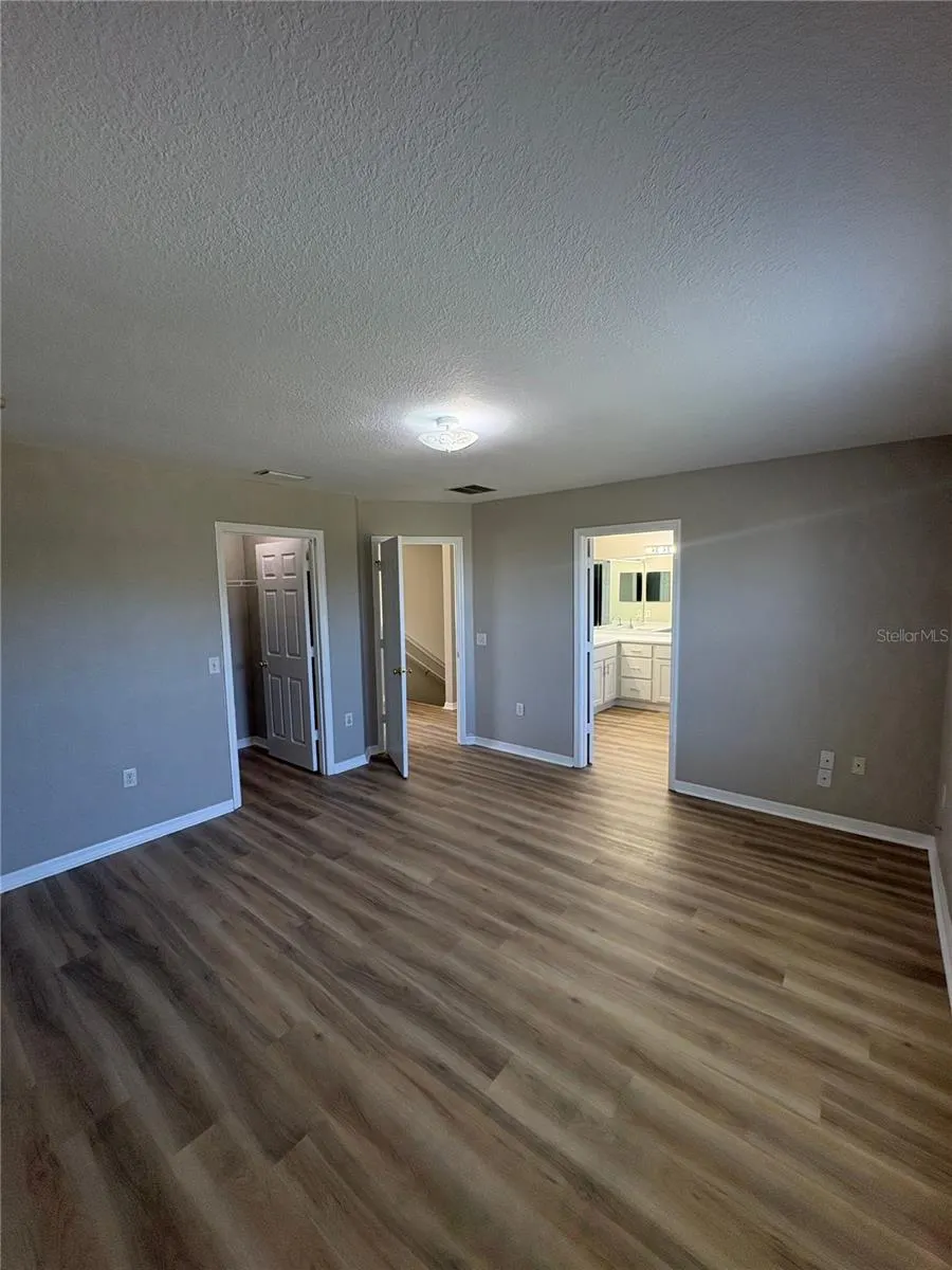 303 CHURCHILL CT
