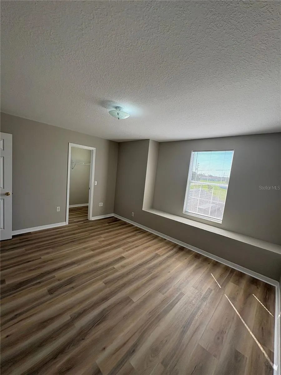 303 CHURCHILL CT