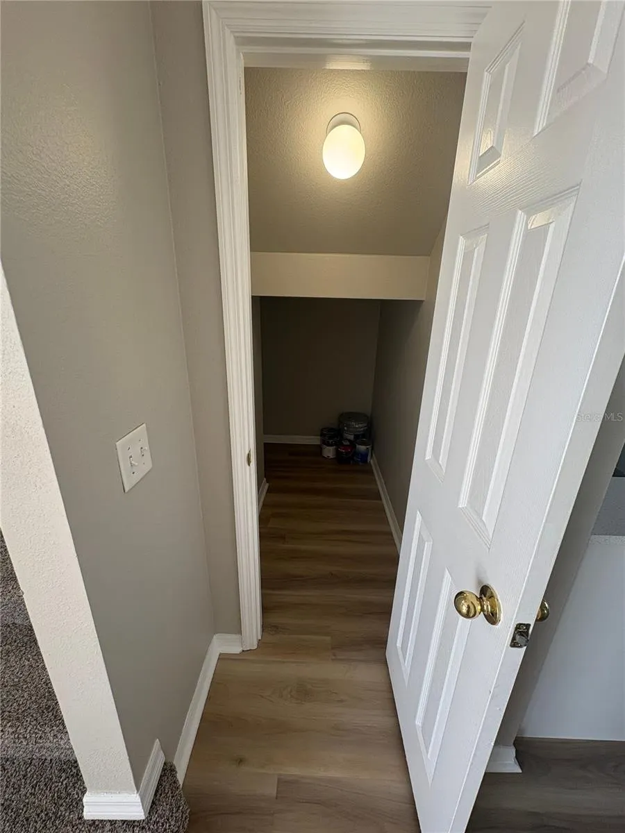 303 CHURCHILL CT