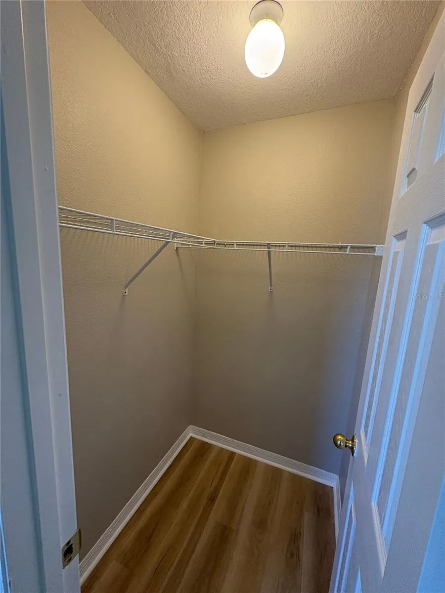 303 CHURCHILL CT