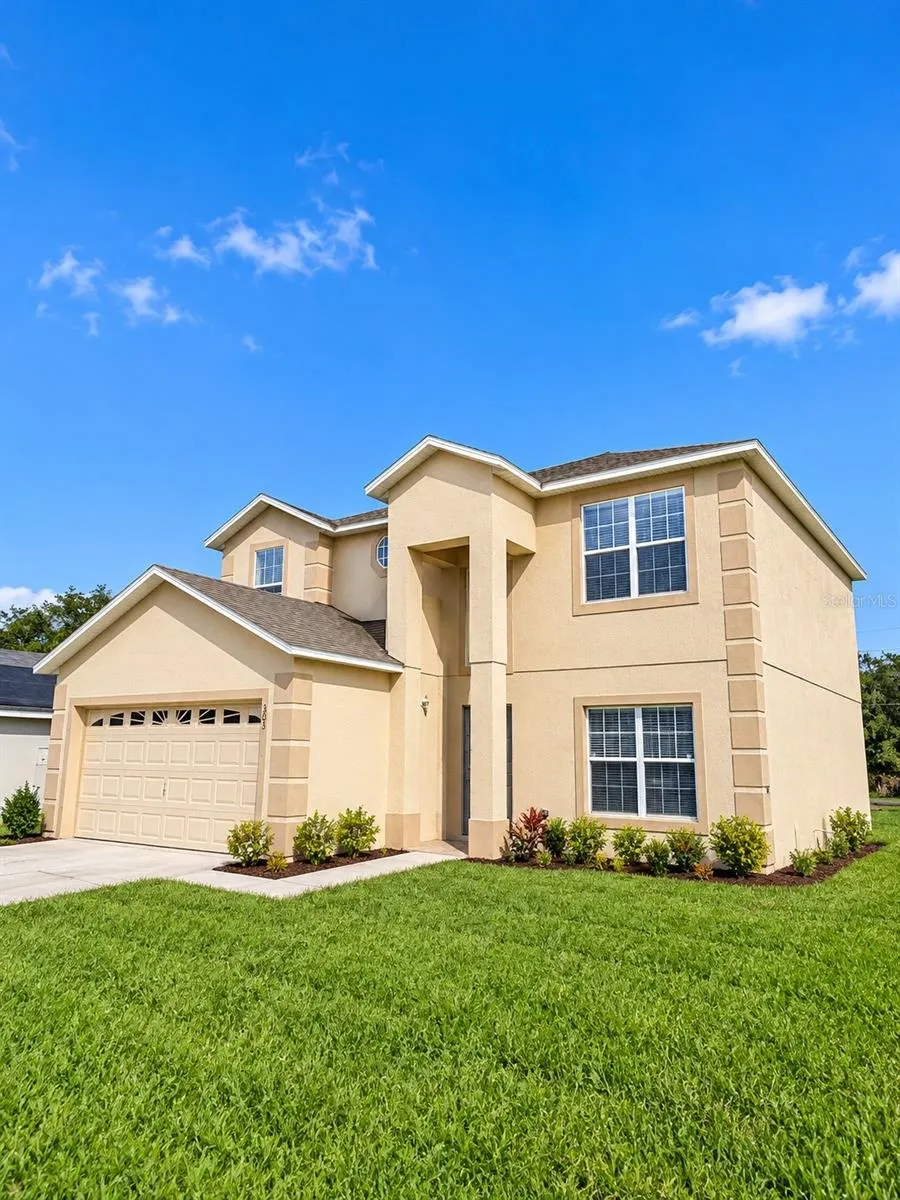 303 CHURCHILL CT