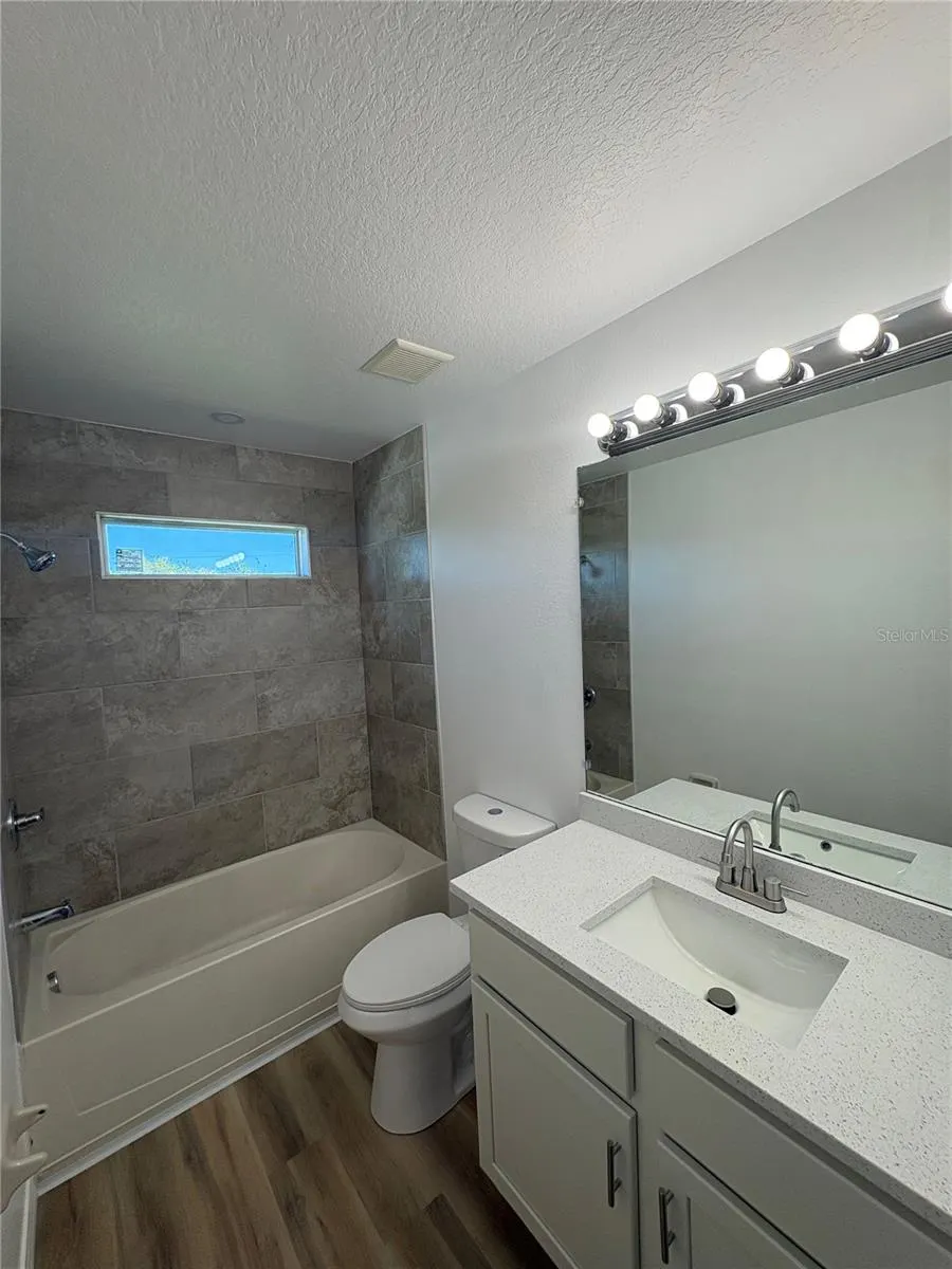 303 CHURCHILL CT