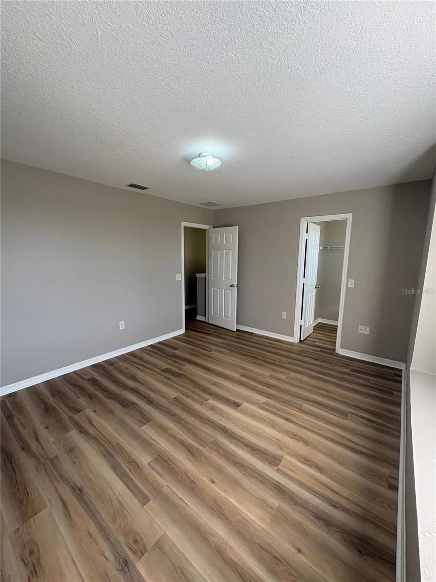 303 CHURCHILL CT