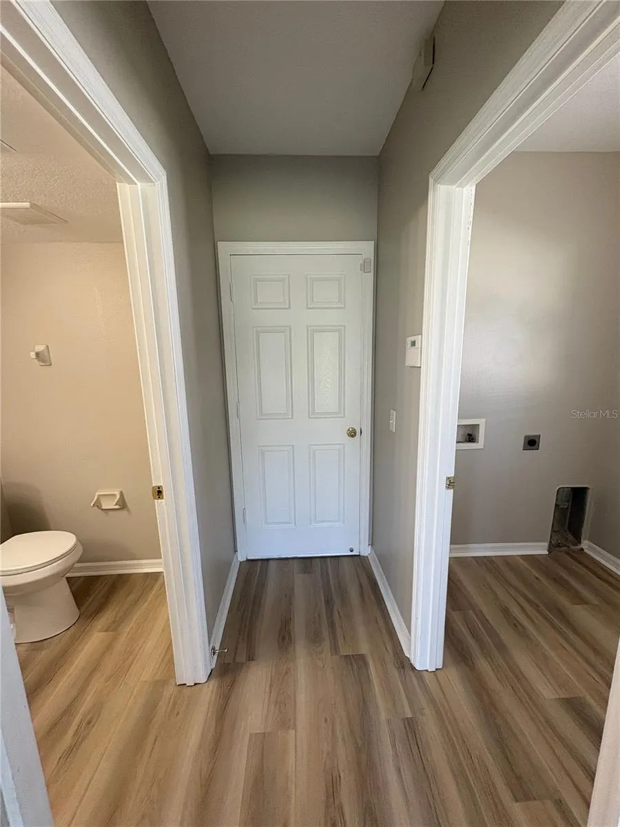 303 CHURCHILL CT