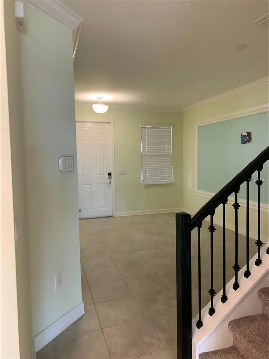 8525 ZOELLER HILLS DR