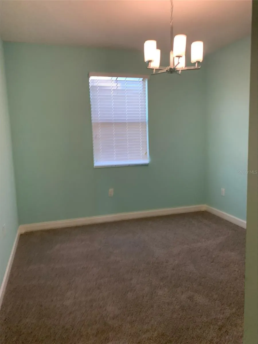8525 ZOELLER HILLS DR