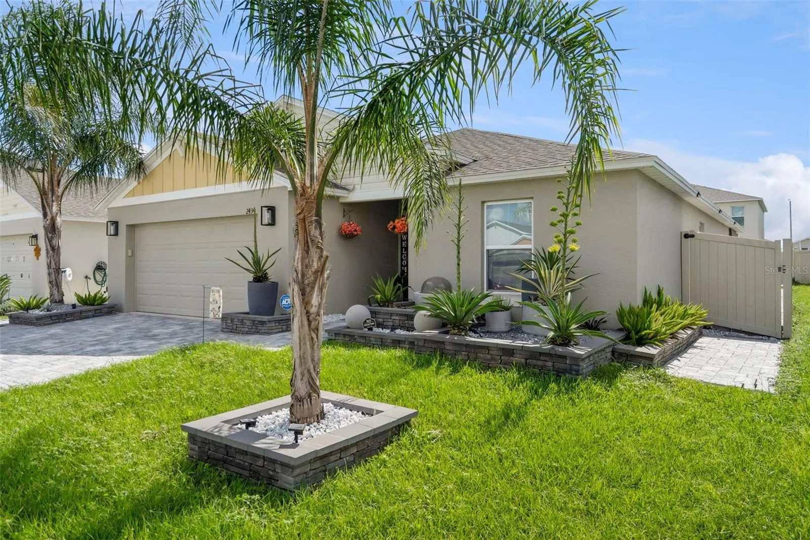 2434 OAKWOOD LN