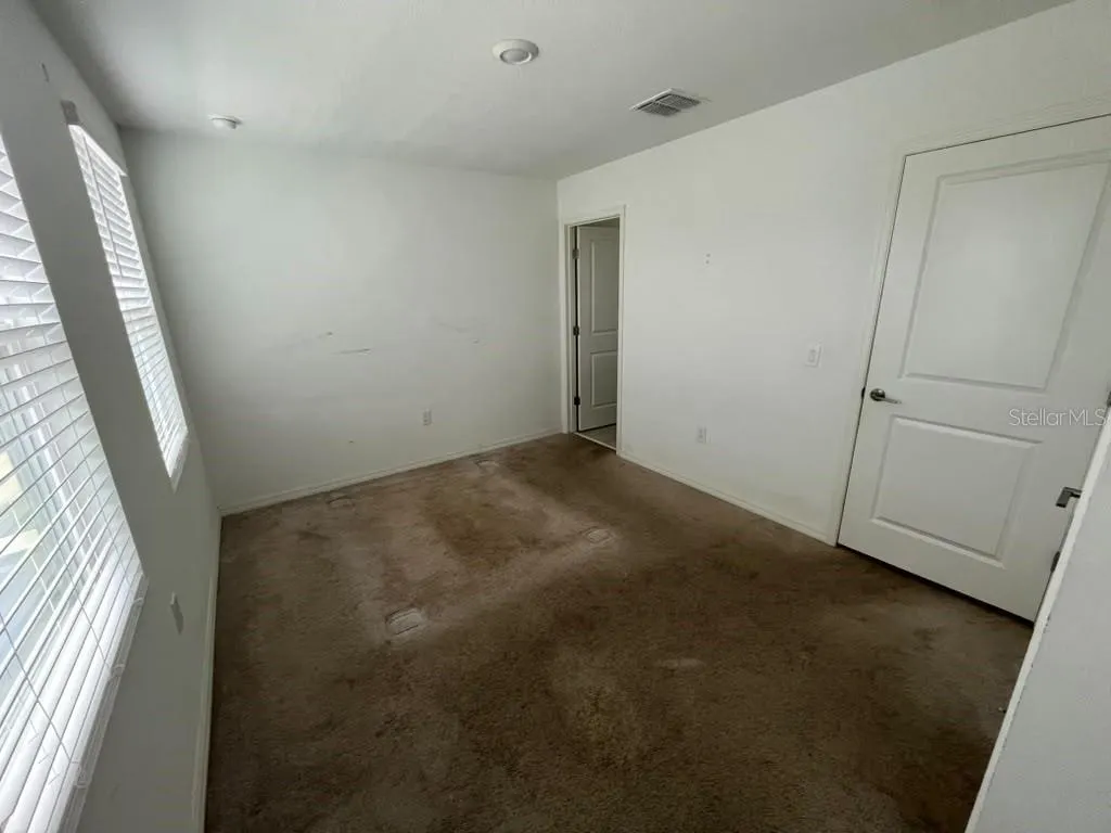 2080 VIEWFINDER ST