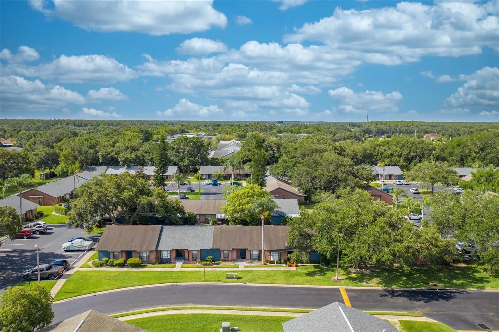 2904 SQUIRE OAK CT