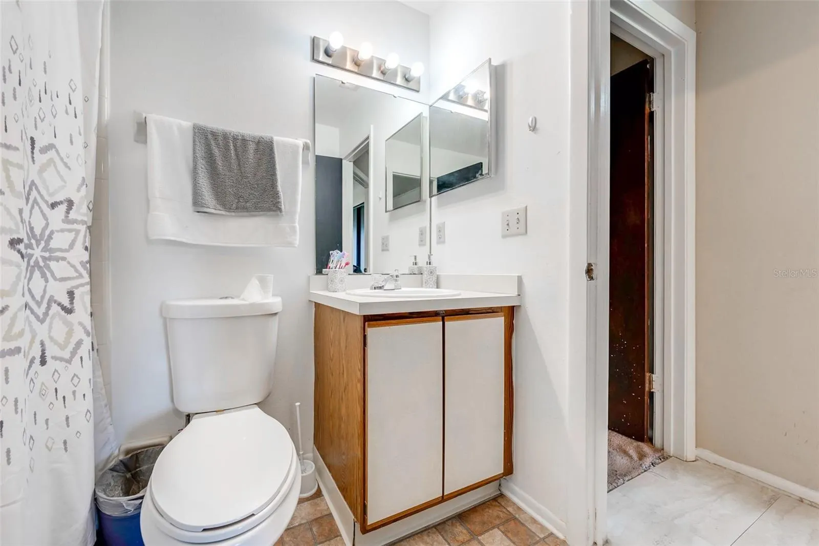 2904 SQUIRE OAK CT