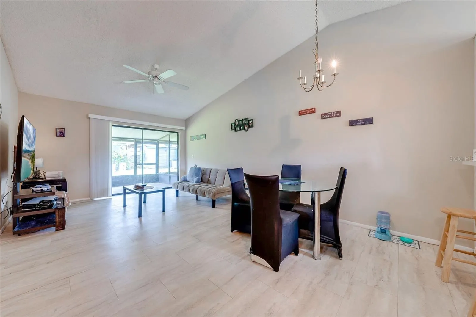 2904 SQUIRE OAK CT