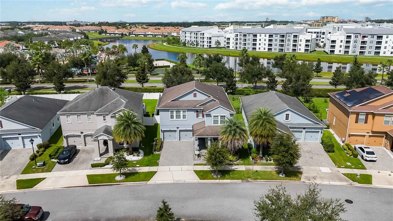 3074 WHITE HORSE CT