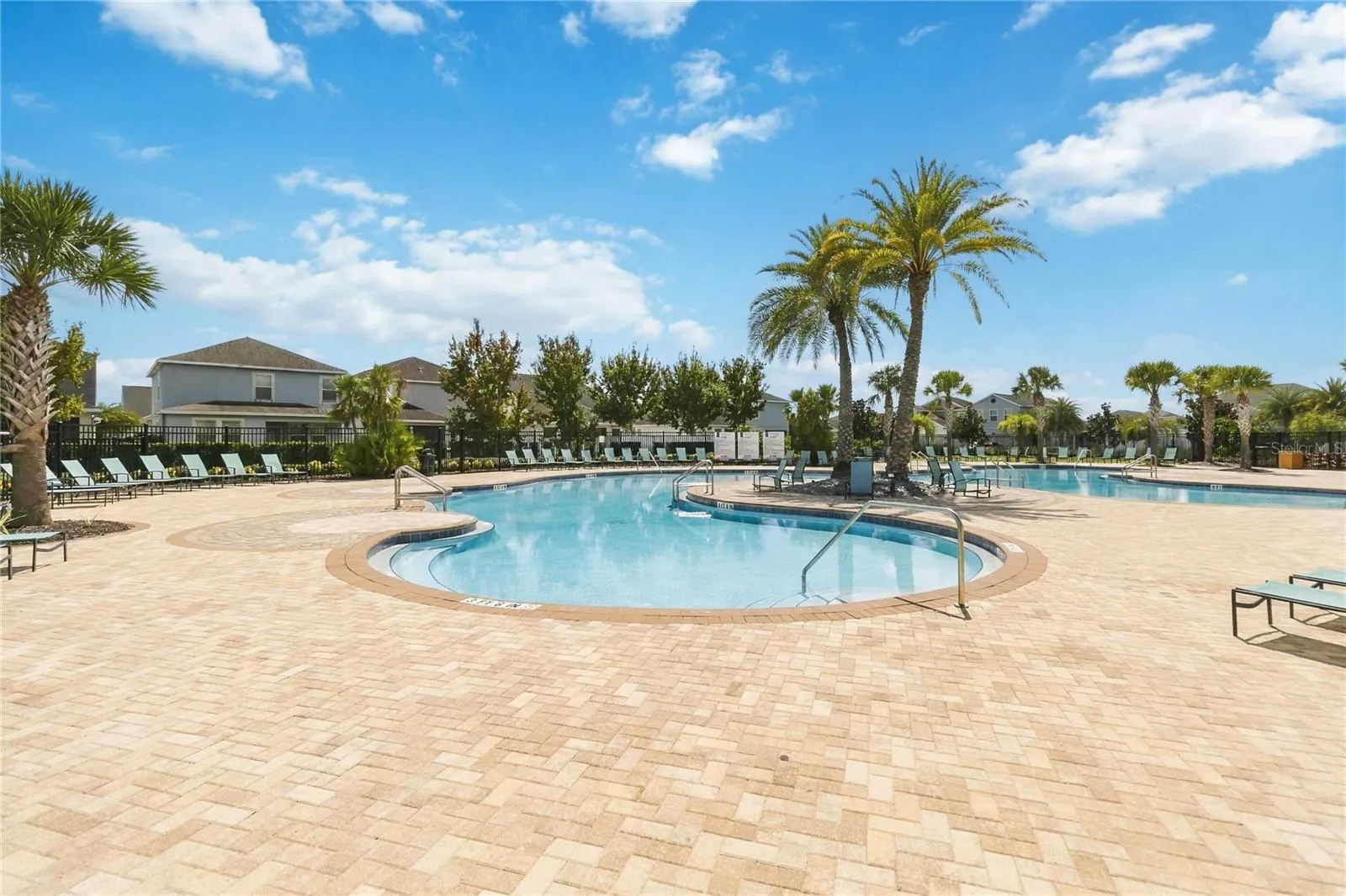 3074 WHITE HORSE CT
