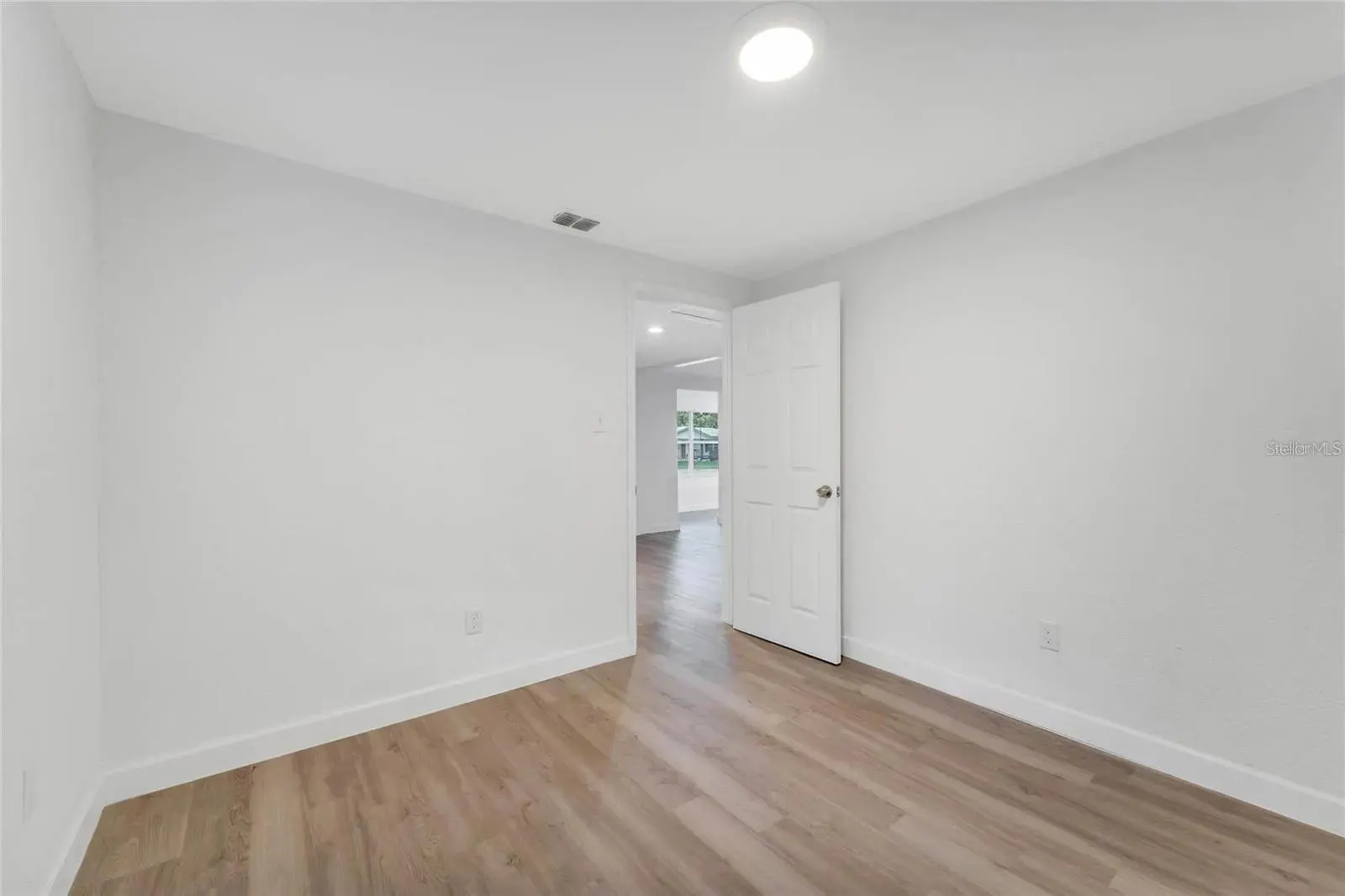 438 VIRGINIA AVE