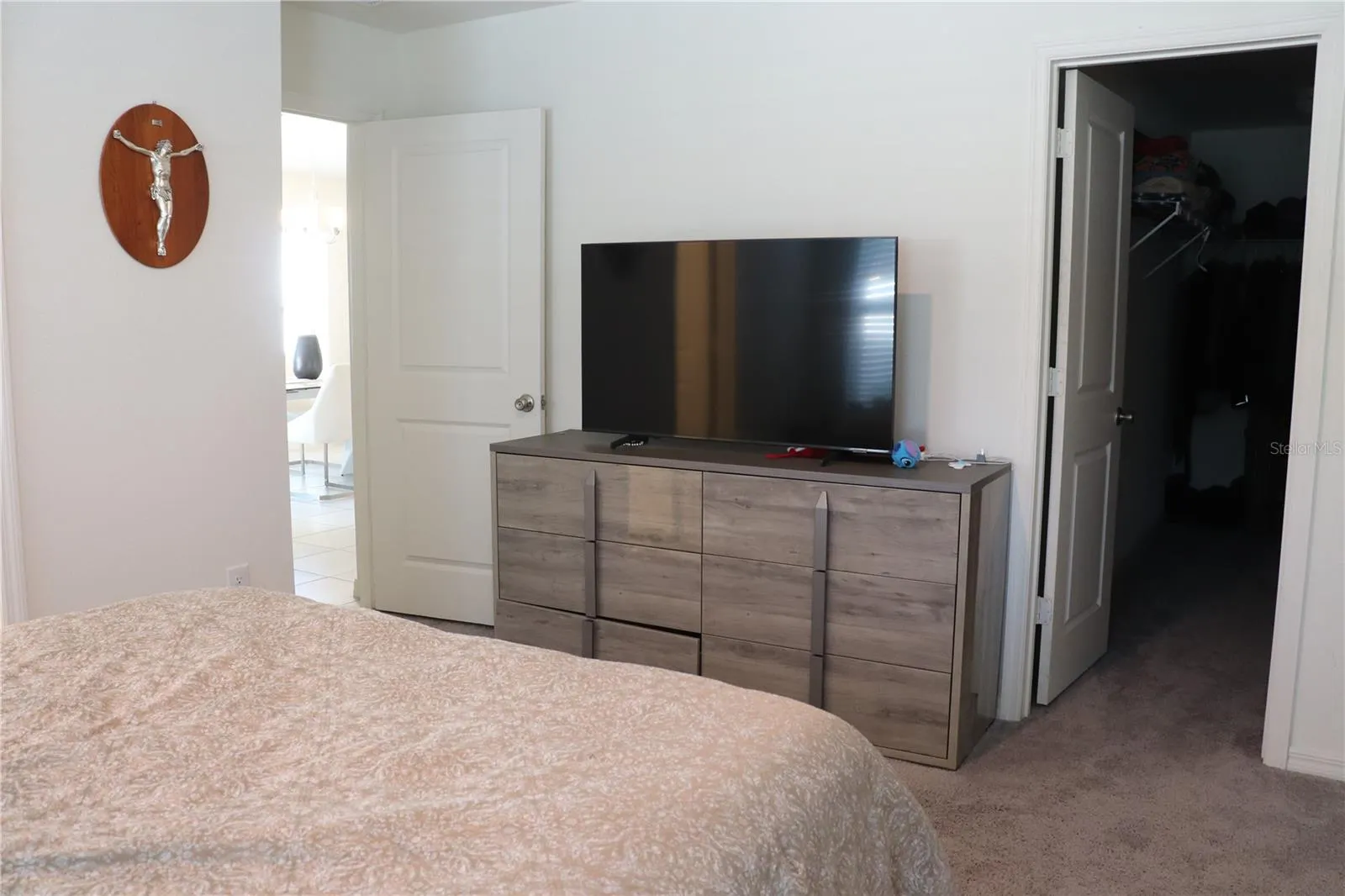 1188 PAPAYA CIR