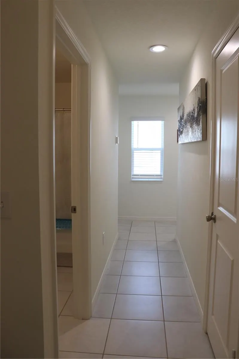 1188 PAPAYA CIR