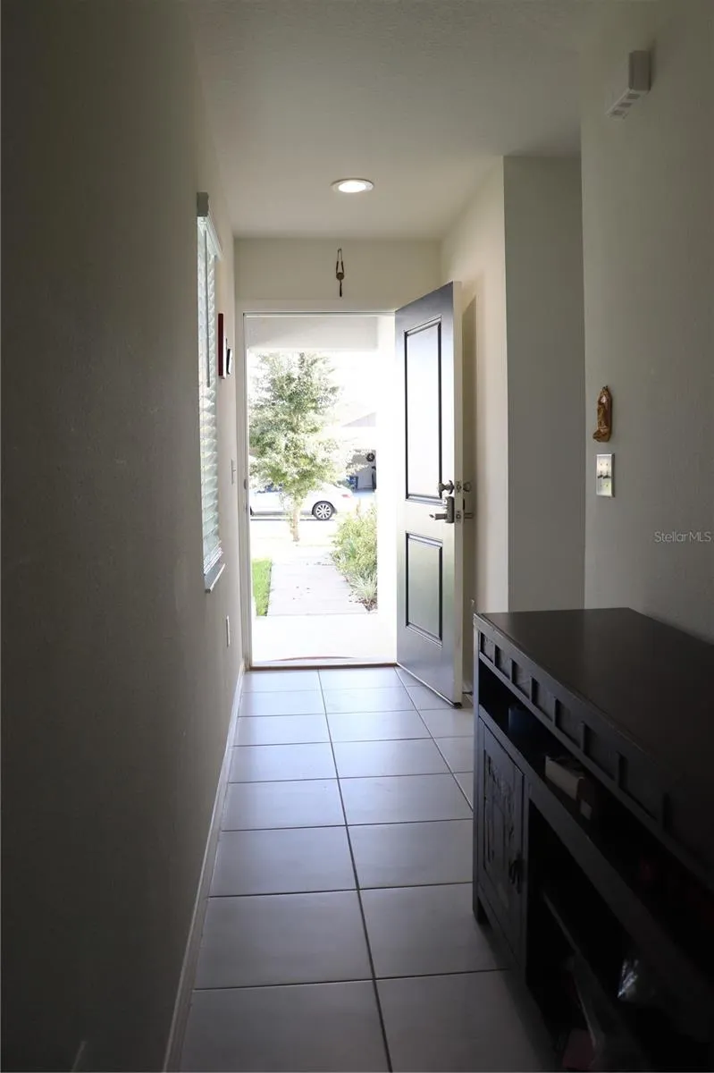 1188 PAPAYA CIR