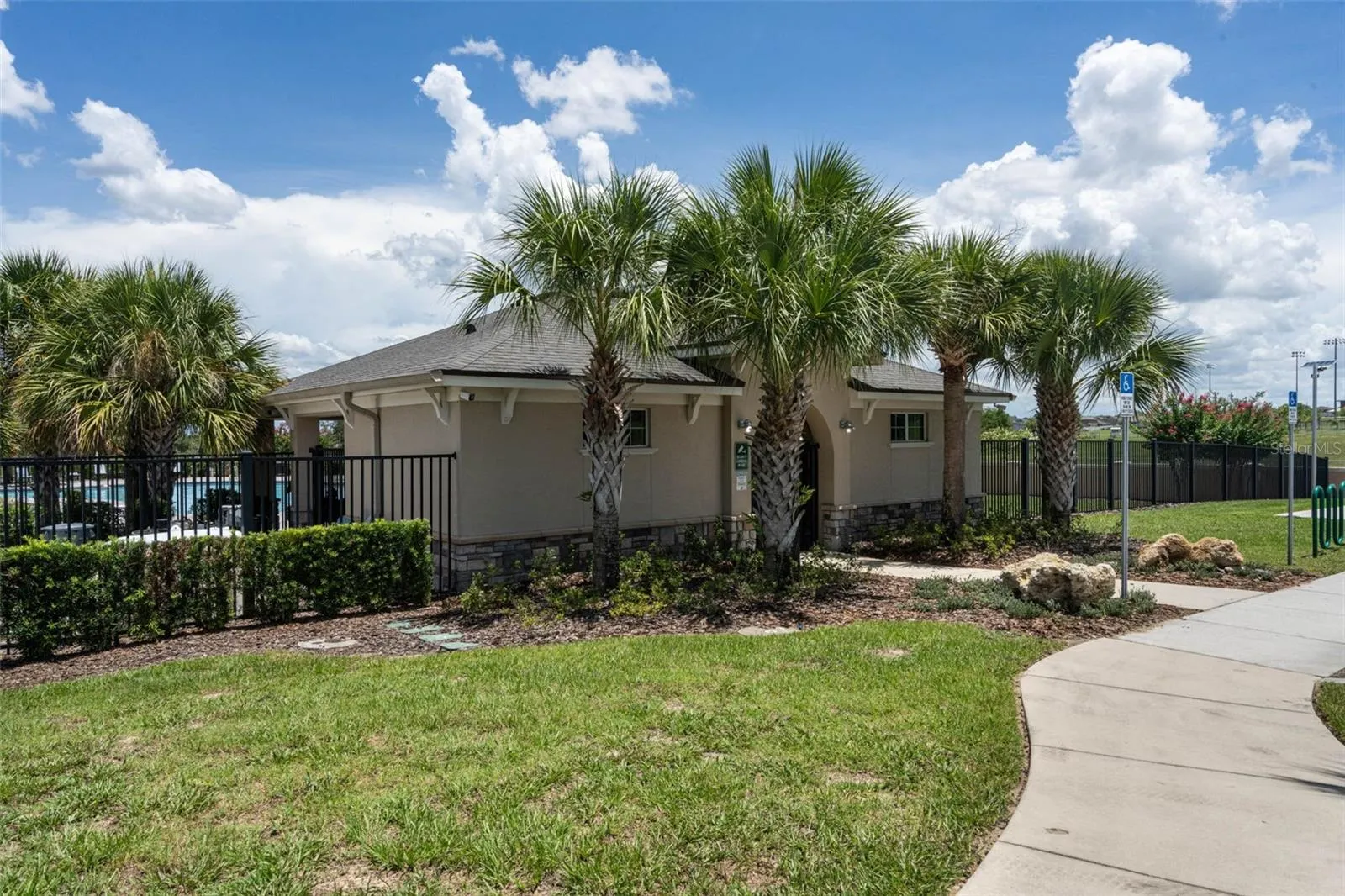 1202 LYCASTE DR