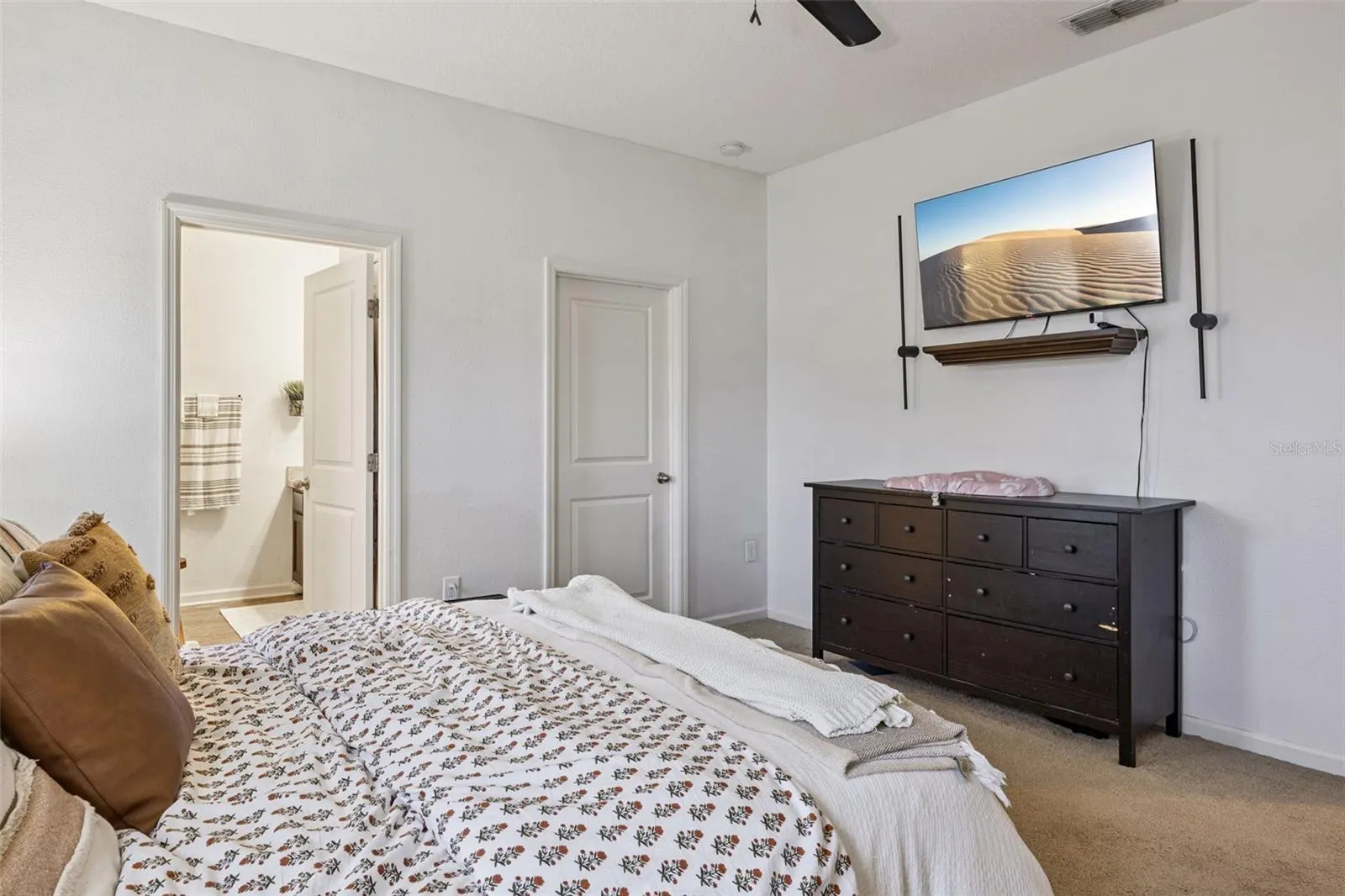 1202 LYCASTE DR