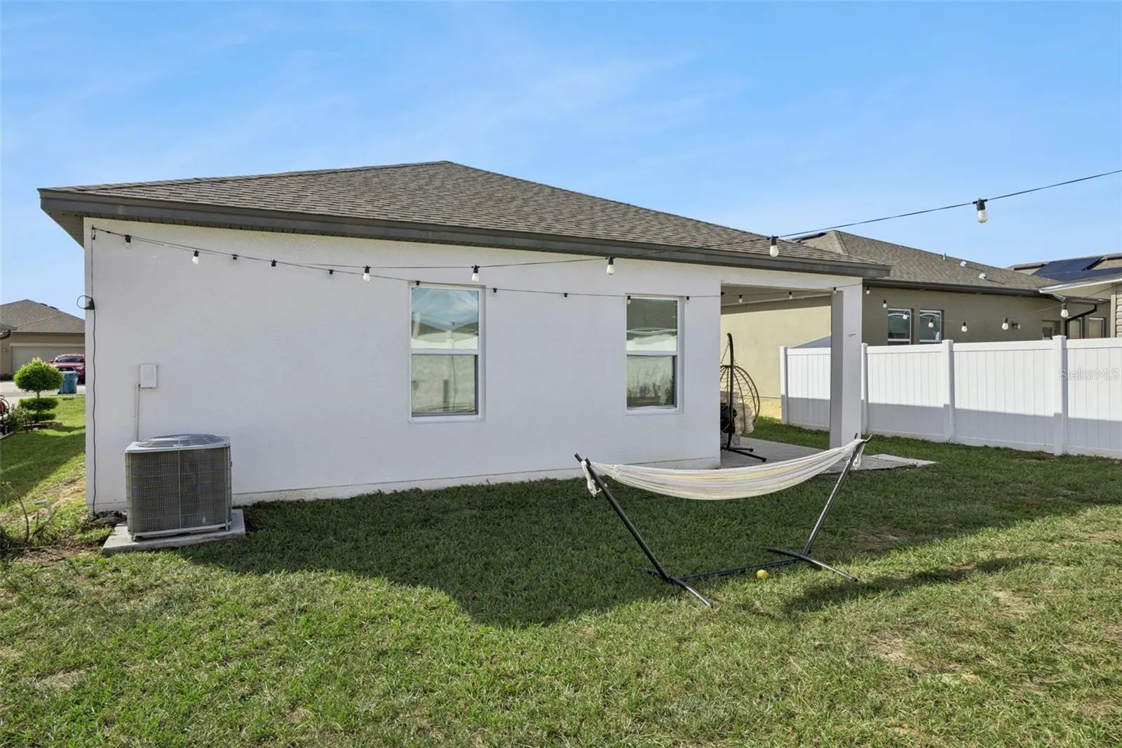 1202 LYCASTE DR