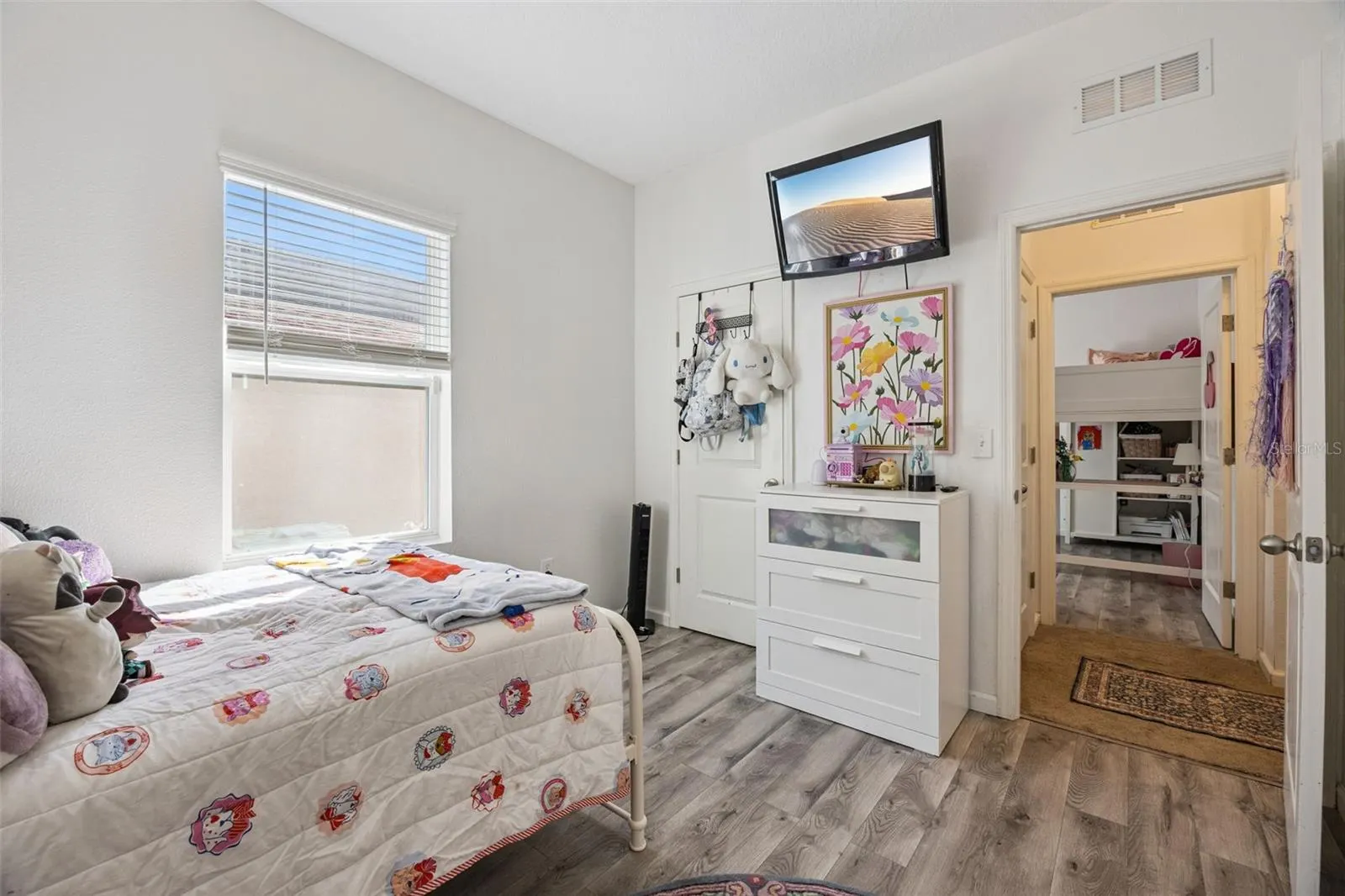 1202 LYCASTE DR