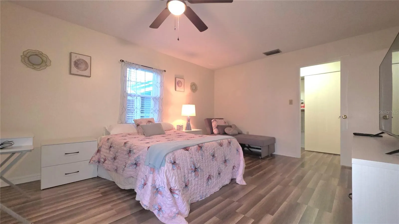 689 NW LAKE HOWARD DR #3B #3B