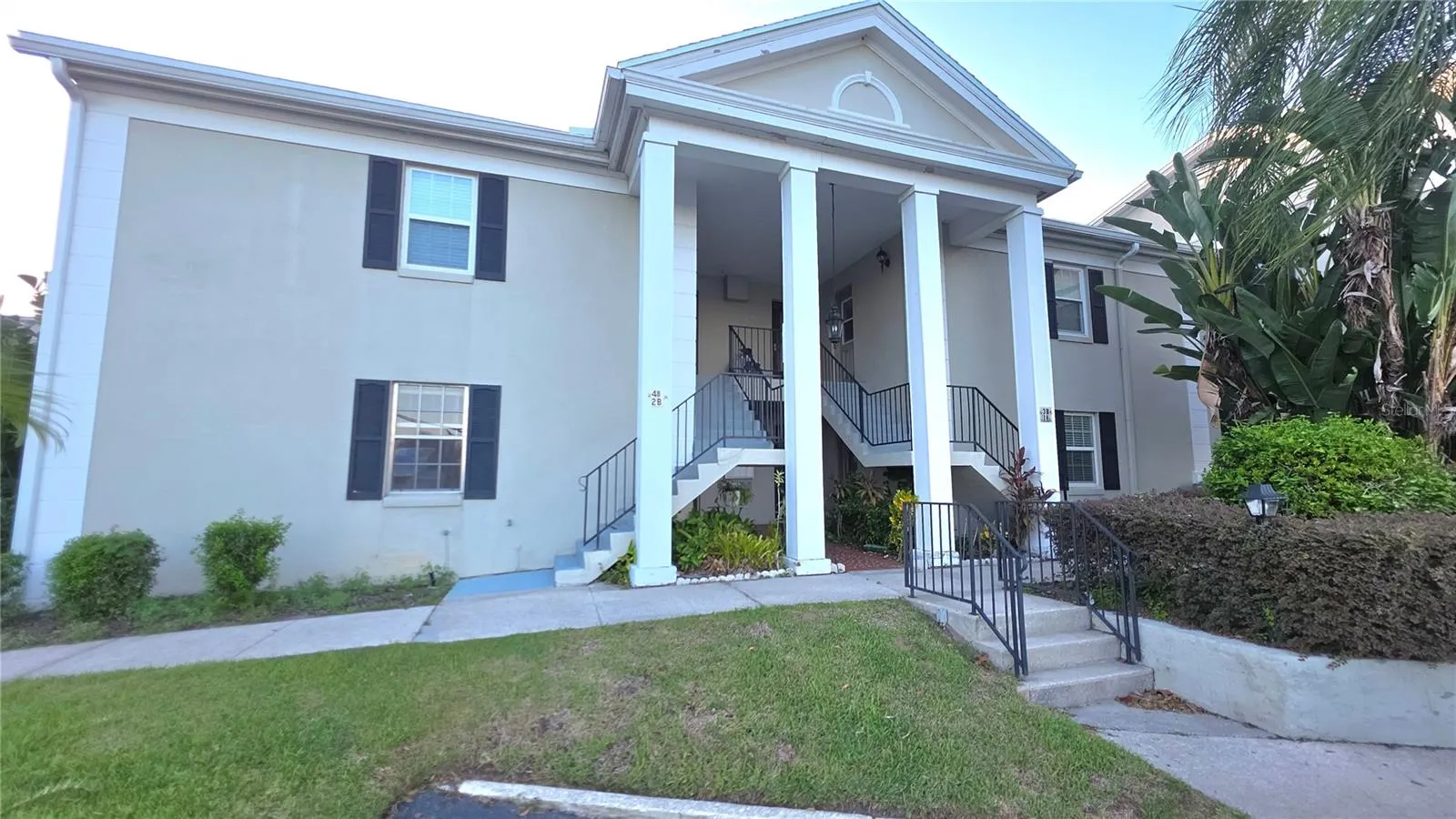 689 NW LAKE HOWARD DR #3B #3B