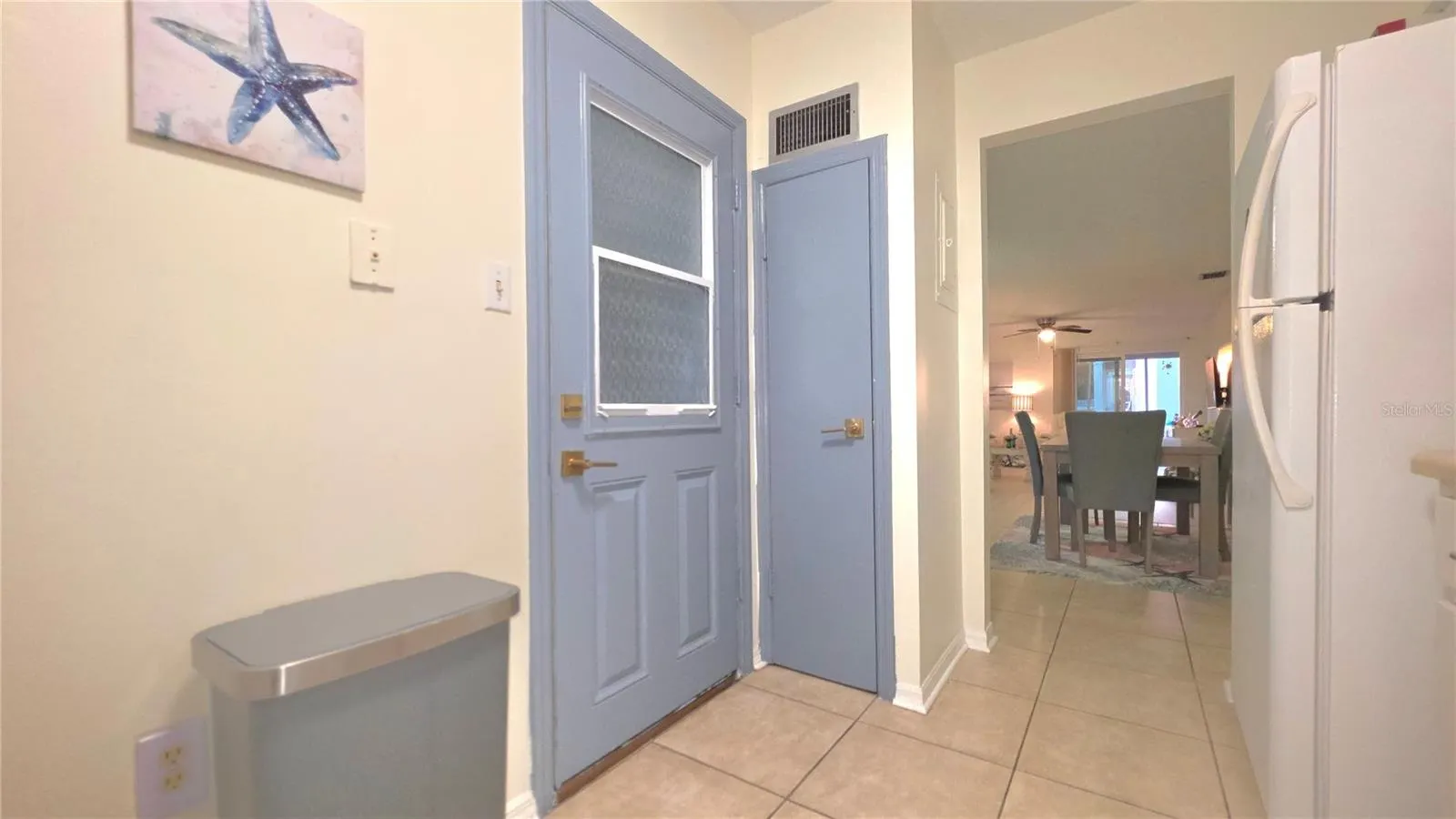 689 NW LAKE HOWARD DR #3B #3B