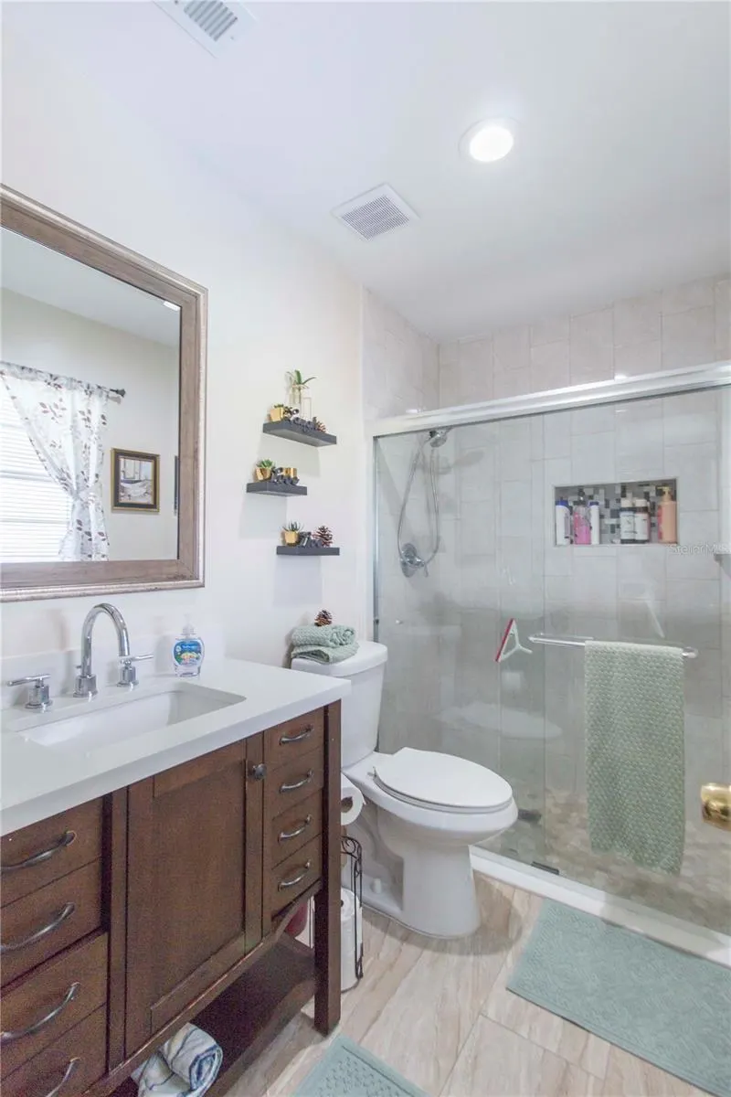 214 DAHLIA DR