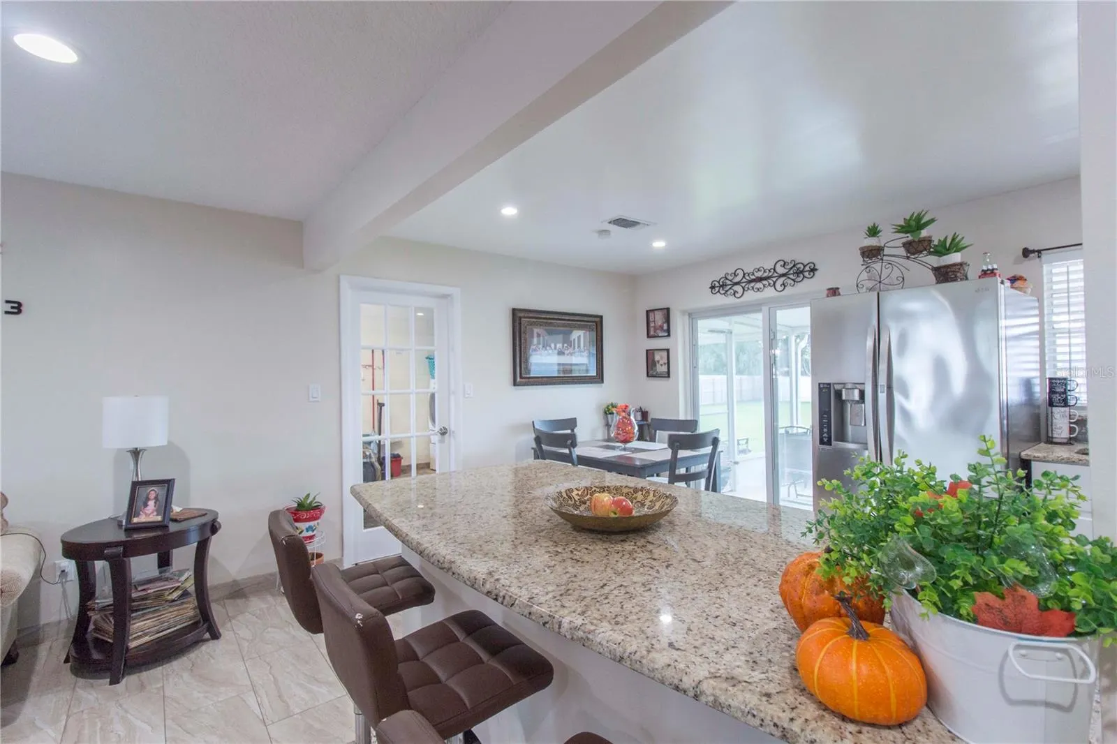 214 DAHLIA DR