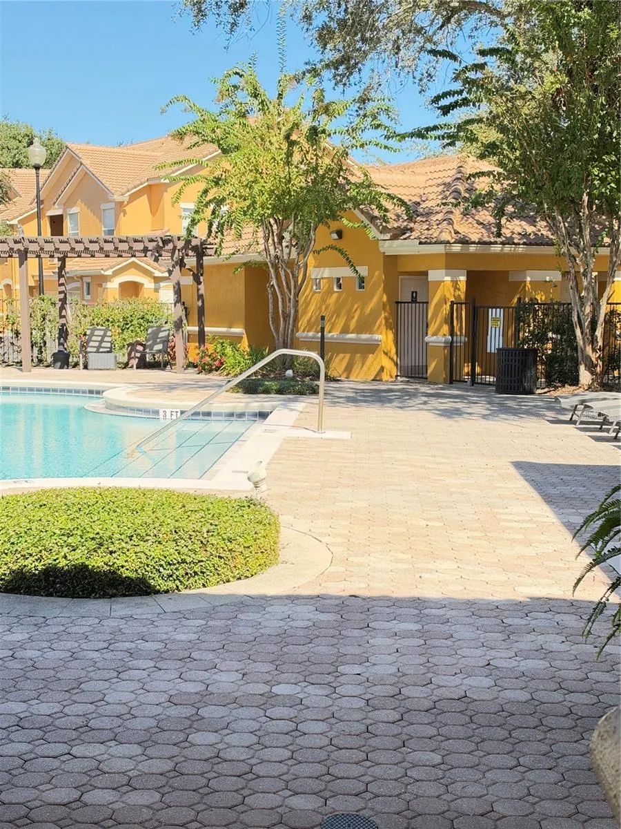 8824 VILLA VIEW CIR #108 #108