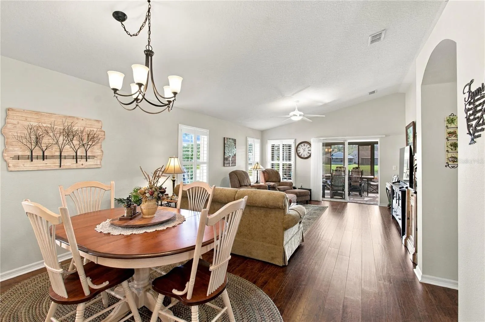 137 RIALTO RD