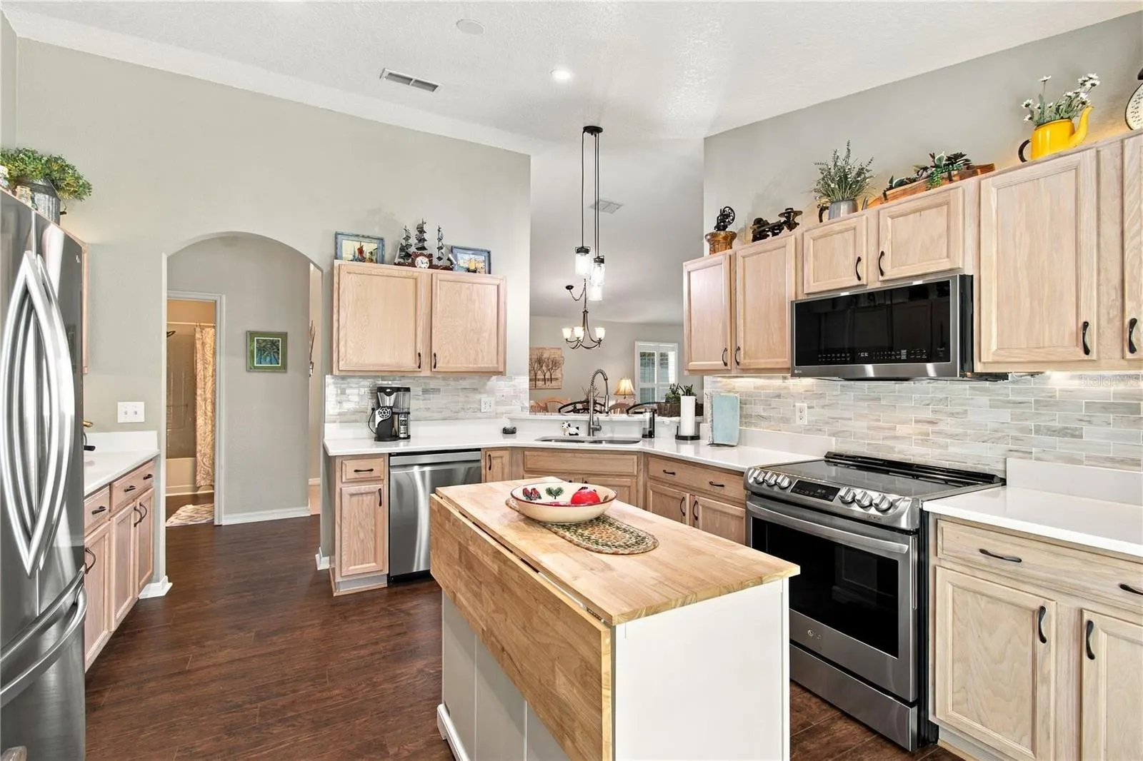 137 RIALTO RD