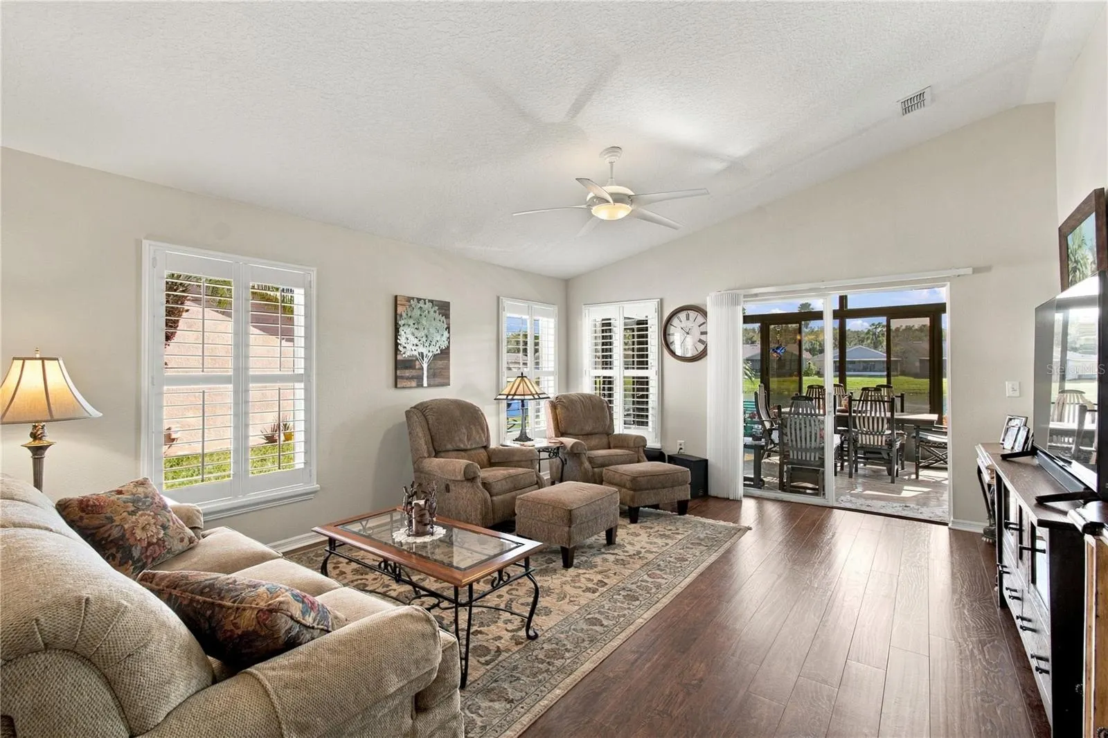 137 RIALTO RD