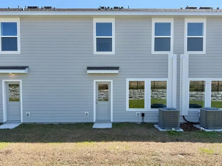 836 LYNX ST
