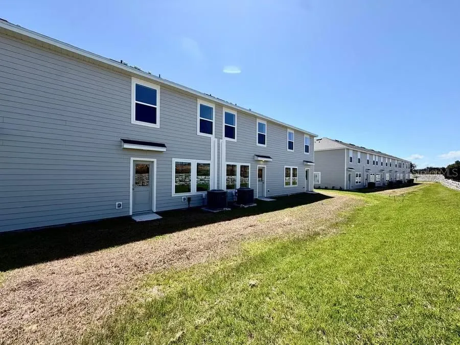 836 LYNX ST
