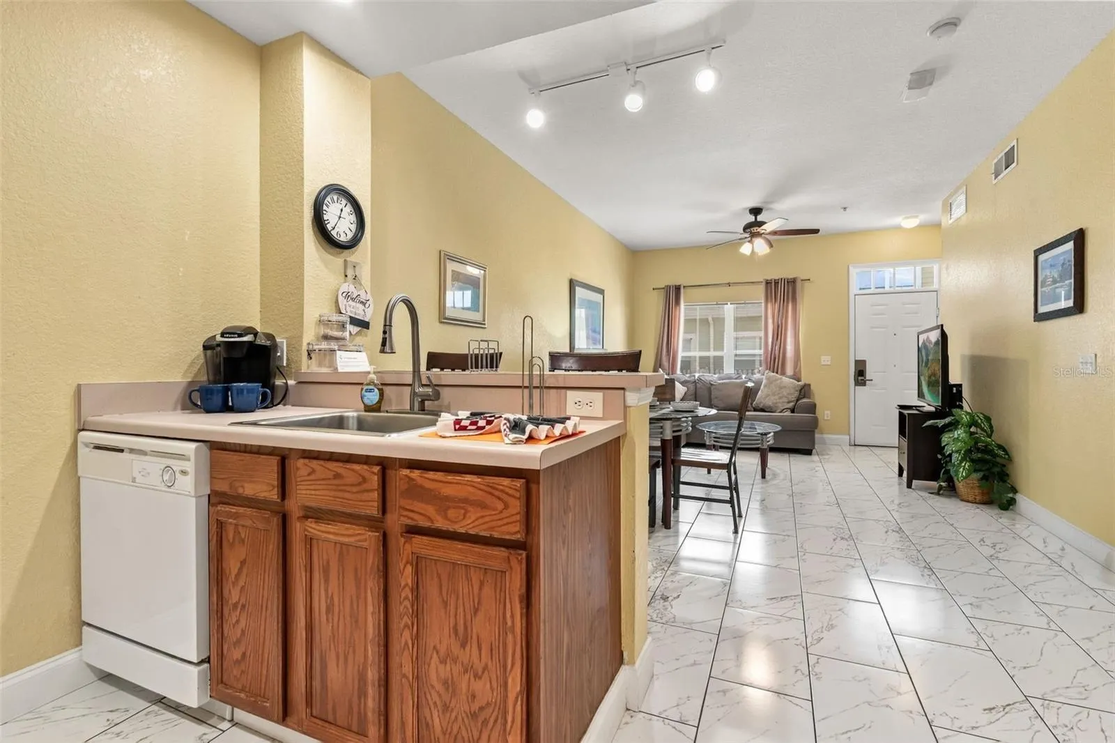 4600 YELLOWGOLD RD W #105 #105